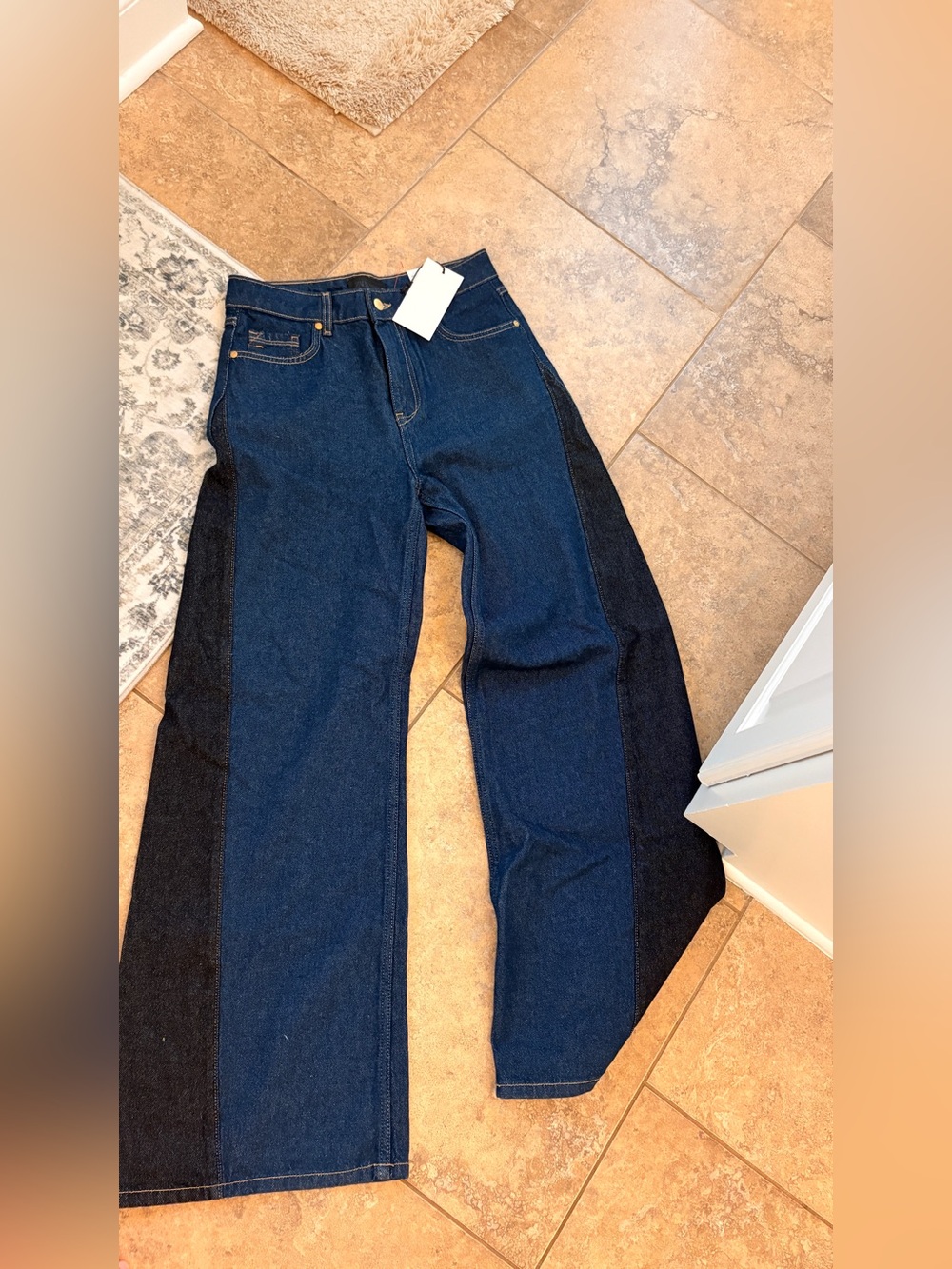 Zara Women's Two-Tone Dark and Deep Blue Bootcut Jeans